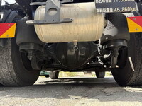 UD TRUCKS Quon Trailer Head QPG-GK5XAB 2015 281,000km_18