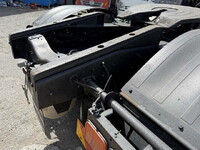 UD TRUCKS Quon Trailer Head QPG-GK5XAB 2015 281,000km_21