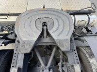 UD TRUCKS Quon Trailer Head QPG-GK5XAB 2015 281,000km_26