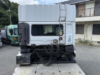 UD TRUCKS Quon Trailer Head QPG-GK5XAB 2015 281,000km_27