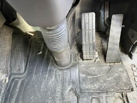 UD TRUCKS Quon Trailer Head QPG-GK5XAB 2015 281,000km_31