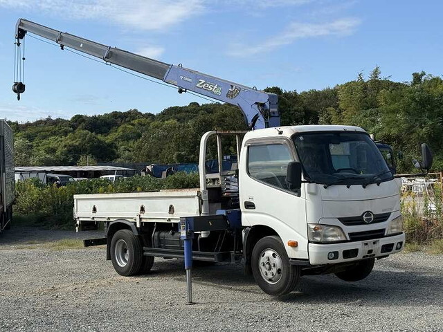 Dutro Truck (With 4 Steps Of Cranes)_1