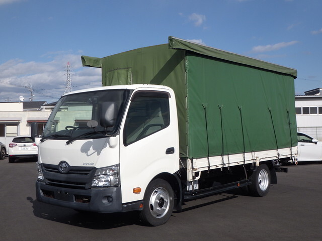 Others Truck with Accordion Door_1
