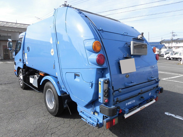 Dutro Garbage Truck_2