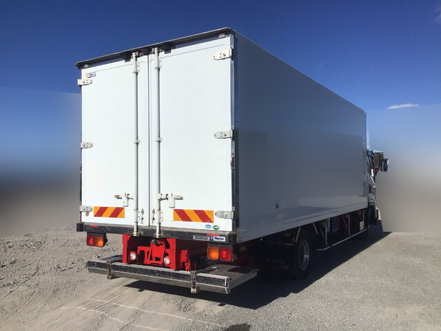Forward Refrigerator & Freezer Truck_2