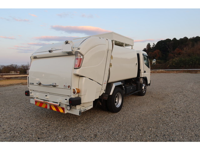 Canter Garbage Truck_2