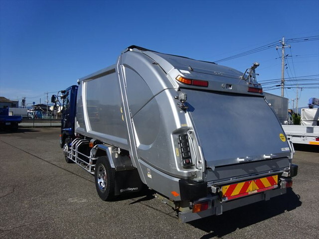 Condor Garbage Truck_2