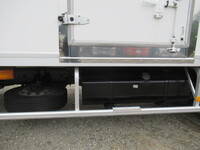 ISUZU Forward Refrigerator & Freezer Truck TKG-FRR90T2 2017 897,800km_16