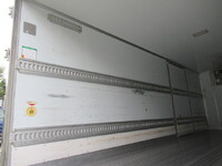 ISUZU Forward Refrigerator & Freezer Truck TKG-FRR90T2 2017 897,800km_9