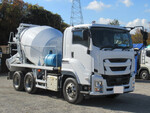 Giga Mixer Truck