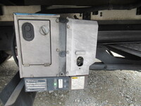 ISUZU Forward Refrigerator & Freezer Truck TKG-FRR90T2 2015 834,900km_16