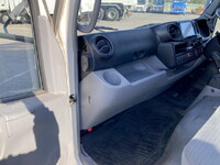 TOYOTA Toyoace Aluminum Van TKG-XZU605 2015 86,116km_32