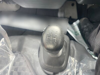 ISUZU Elf Aluminum Van PB-NKR81AN 2005 92,780km_35