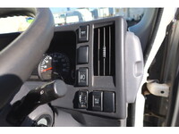 ISUZU Elf Aluminum Van TRG-NLR85AN 2017 225,090km_33