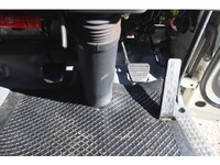 ISUZU Elf Aluminum Van TRG-NLR85AN 2017 225,090km_34