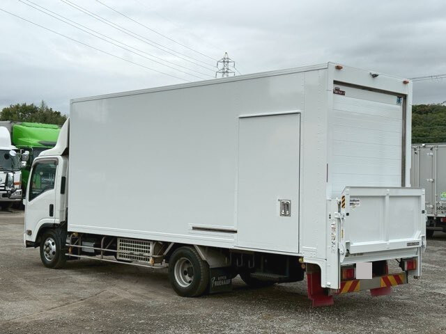 Elf Refrigerator & Freezer Truck_2