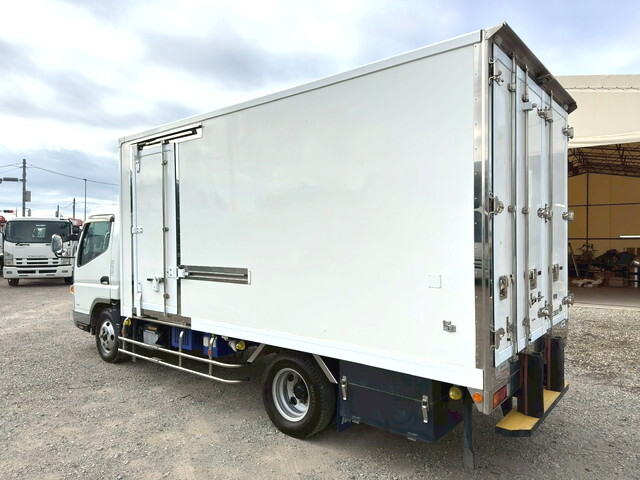 Canter Refrigerator & Freezer Truck_2