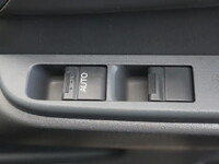 ISUZU Elf Double Cab TRG-NJR85A 2015 9,961km_36