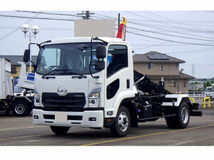 UD TRUCKS Condor Container Carrier Truck 2RG-BRR90S1 2023 1,000km_1