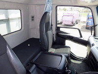 MITSUBISHI FUSO Fighter Truck with Accordion Door 2KG-FK61F 2018 390,000km_19