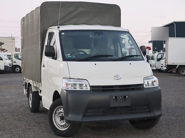 Townace Covered Truck_1