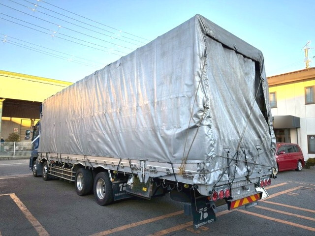 Quon Covered Truck_2