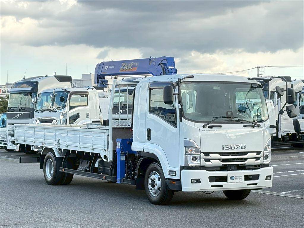 Forward Truck (With 4 Steps Of Cranes)_2