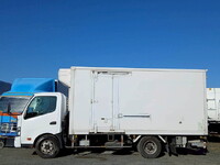 HINO Dutro Refrigerator & Freezer Truck TKG-XZU710M 2017 366,003km_3