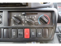 TOYOTA Toyoace Double Cab TKG-XZU605 2015 96,285km_38