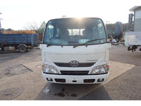 TOYOTA Toyoace Double Cab TKG-XZU605 2015 96,285km_3