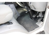 HINO Dutro Double Cab TKG-XZU605M 2017 117,000km_30