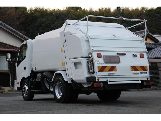 Dutro Garbage Truck_2
