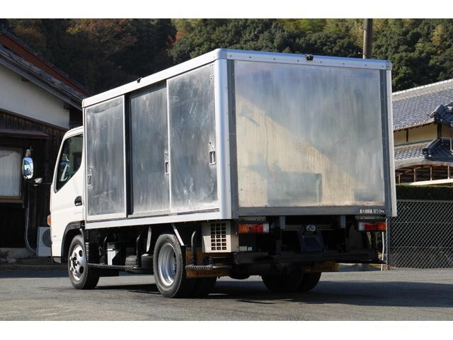 Canter Refrigerator & Freezer Truck_2