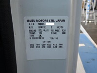 ISUZU Elf Panel Van TPG-NHR85AN 2017 77,000km_17