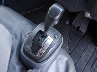 ISUZU Elf Panel Van TPG-NHR85AN 2017 77,000km_33