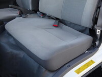 ISUZU Elf Panel Van TPG-NHR85AN 2017 77,000km_39