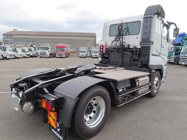 Super Great Trailer Head_2