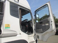 NISSAN Quon Trailer Head 2PG-GK5AAB 2020 608,000km_22