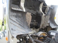 NISSAN Quon Trailer Head QPG-GK5XAD 2015 506,000km_21