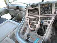 NISSAN Quon Trailer Head QPG-GK5XAD 2015 506,000km_31