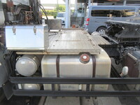 NISSAN Quon Trailer Head QPG-GK5XAD 2015 506,000km_8