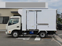 HINO Dutro Refrigerator & Freezer Truck 2KG-XZU605M 2024 1,000km_3