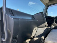 ISUZU Giga Trailer Head QKG-EXD52BD 2016 439,000km_11