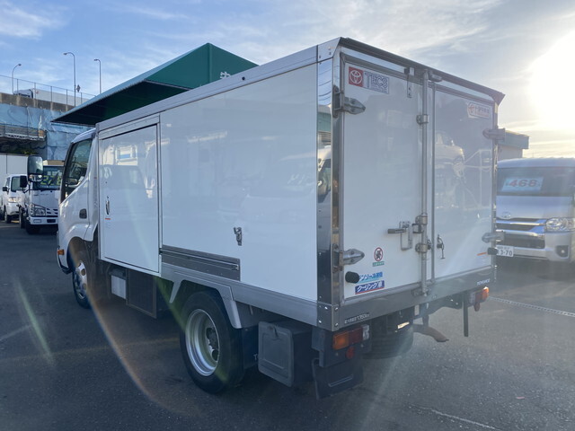 Others Refrigerator & Freezer Truck_2