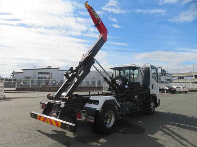 Forward Container Carrier Truck_2