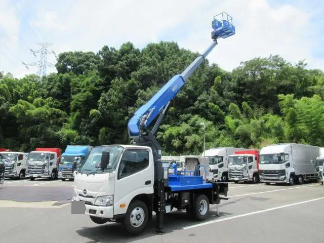 HINO Dutro Cherry Picker 2KG-XZU600E 2024 1,000km_1