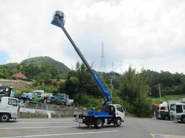 Dutro Cherry Picker_2