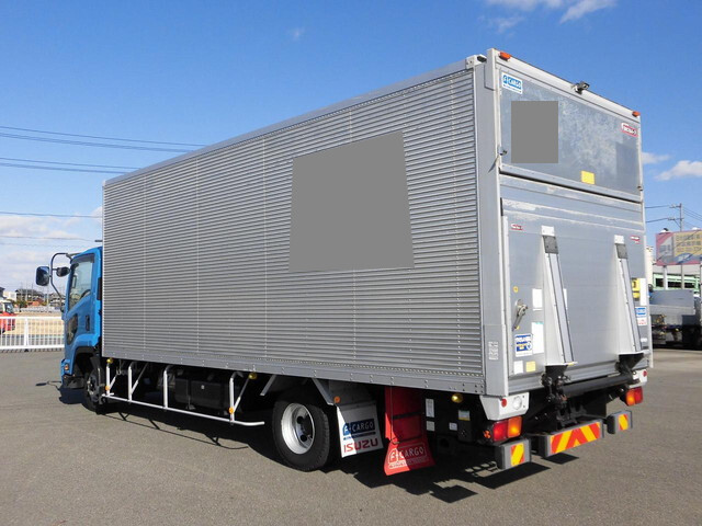 Forward Aluminum Van_2