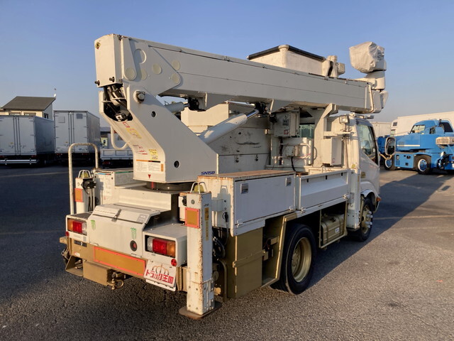 Dutro Cherry Picker_2