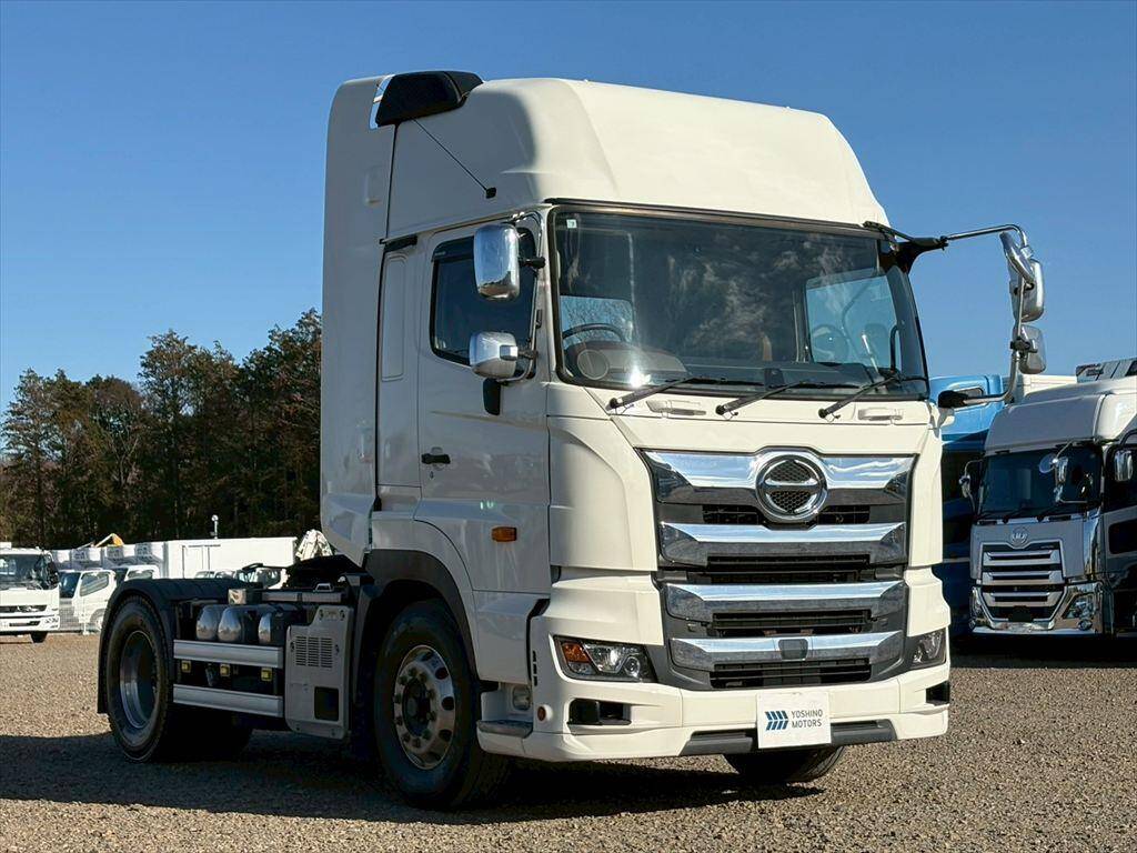 Profia Trailer Head_2